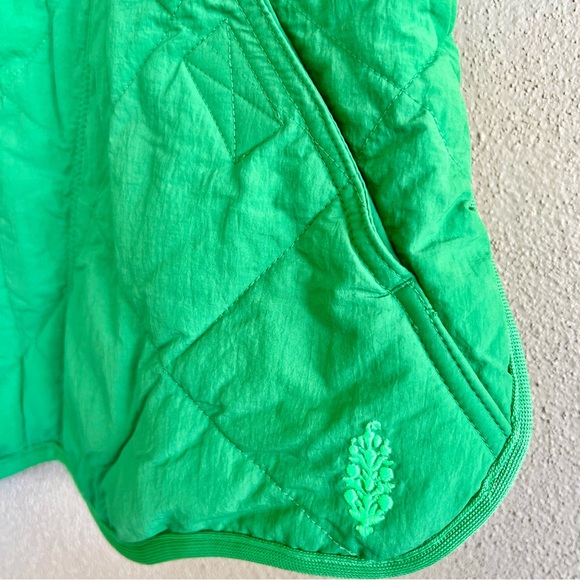 NWOT Free People Movement Quinn Quilted Puffer Vest - Sz Medium - Picture 7 of 8